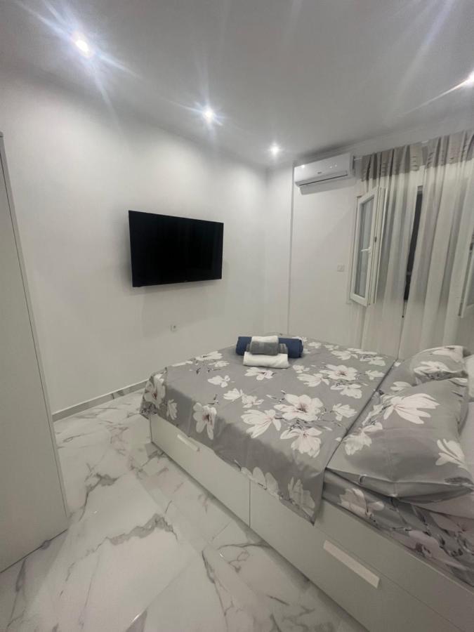 White Apartment Athens Exterior photo